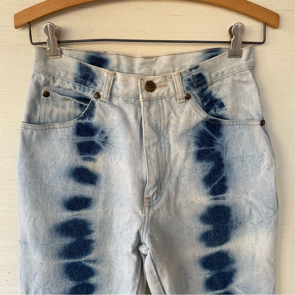 Nixit | Vintage 80s Curvy Acid-Washed Bleach-Dyed Straight-Leg Jeans - Picture 5 of 12